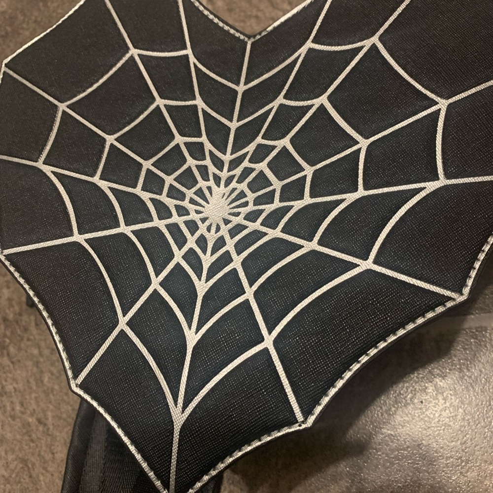 Mad Engine Halloween SPIDERWEB HEART Backpack Bag /Spider Zip Pull - Picture 2 of 9